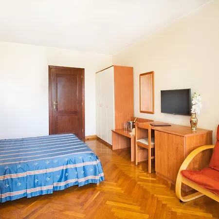 Sveta Eufemija Bed End Breakfast Ii Отель типа 